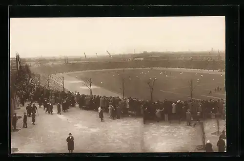 AK Duisburg, Stadion mit dem Besuch von 40.000 Zuschauern