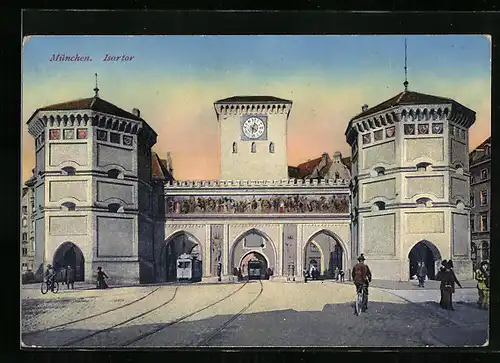 AK München, Strassenbahnen am Isartor