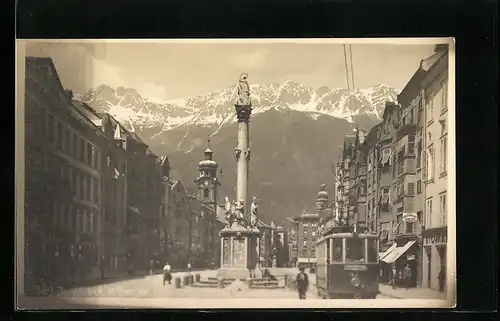 AK Innsbruck, Strassenbahn in der Maria Theresienstrasse mit Annasäule