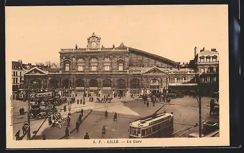 AK Lille, La Gare, Strassenbahn