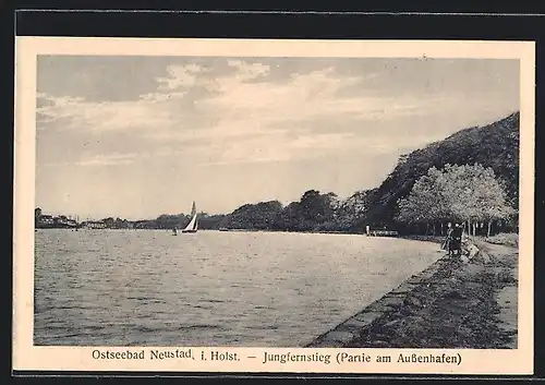 AK Neustadt i. Holst., Jungfernstieg am Aussenhafen