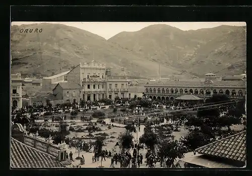 AK Oruro, Park mit Brunnen und Säulengängen