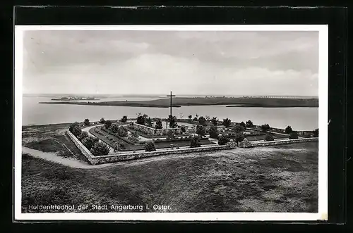 AK Angerburg i. Ostpr., Heldenfriedhof