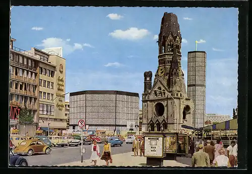 AK Berlin, Kurfürstendamm mit alter und neuer Gedächniskirche