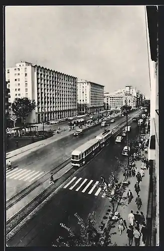 AK Bucuresti, Strassenpartie mit Strassenbahn