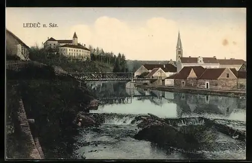 AK Ledec na Sáz, Uferpartie mit Brücke