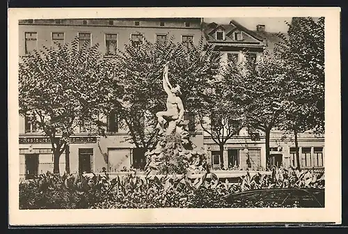 AK Mainz, Restaurant am Tritonplatz mit Brunnen