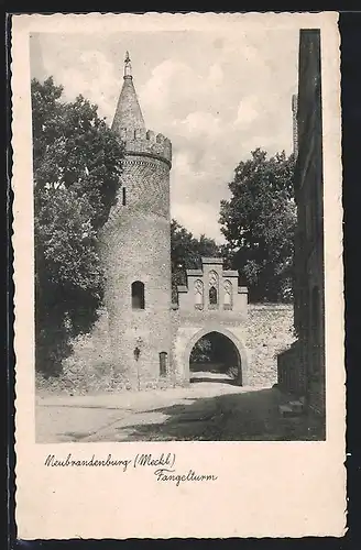 AK Neubrandenburg /Meckl., Fangelturm