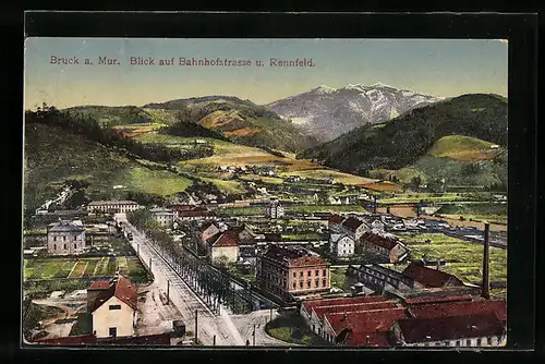 AK Bruck a. Mur., Blick auf Bahnhofstrasse und Rennfeld