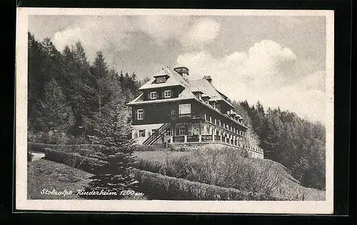 AK Stolzalpe, Kinderheim vor Waldgebiet