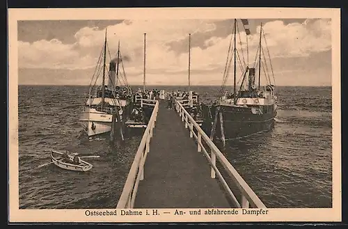 AK Dahme i. H., An- und abfahrende Dampfer, Ostsee