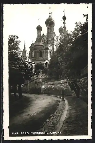 AK Karlsbad, Russische Kirche mit Strassenpartie