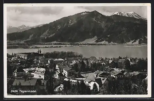 AK Tegernsee, Blick über Ortschaft gegen die Berge