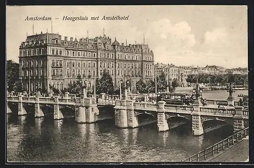 AK Amerstam, Hoogesluis met Amstelhotel, Strassenbahn