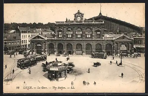 AK Lille, La Gare, Strassenbahn