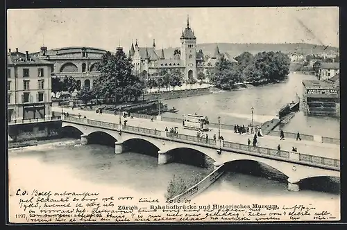 AK Zürich, Strassenbahn auf der Bahnhofbrücke, am Historischen Museum