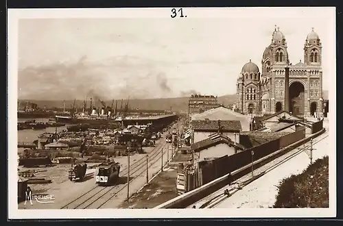 AK Marseille, La Cathédrale et le quai de la Joliette, Strassenbahn