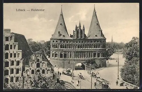 AK Lübeck, Holstentor und Strassenbahn