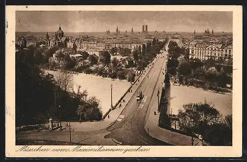AK München, Strassenbahn auf einer Brücke, vom Maximilianeum gesehen
