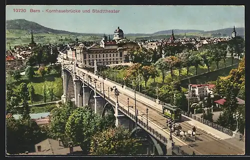 AK Bern, Kornhausbrücke mit Strassenbahn und und Stadttheater