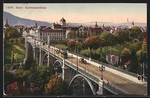 AK Bern, Blick auf die Kornhausbrücke mit Strassenbahn