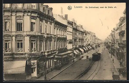 AK Louvain, Avenue des Allies vers la gare, Ortspartie mit Strassenbahn