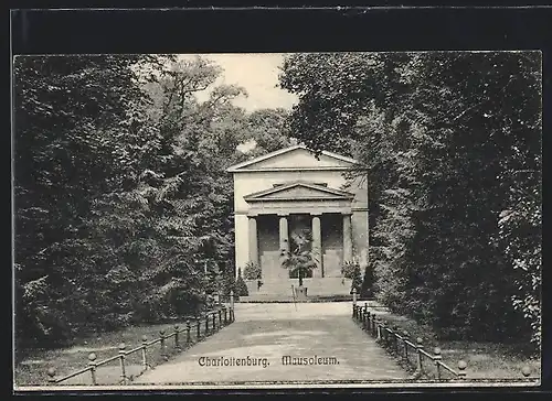 AK Berlin-Charlottenburg, Mausoleum am Schloss