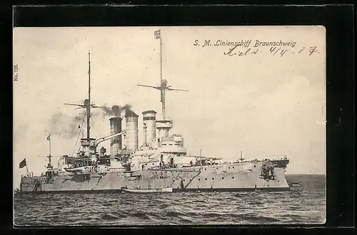 AK S. M. Linienschiff Braunschweig auf dem Wasser