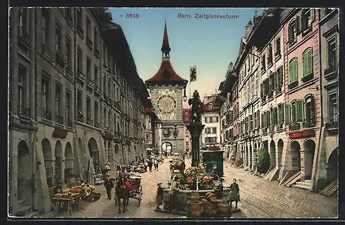 AK Bern, Zeitglockenturm mit Strassenbahn und Marktständen