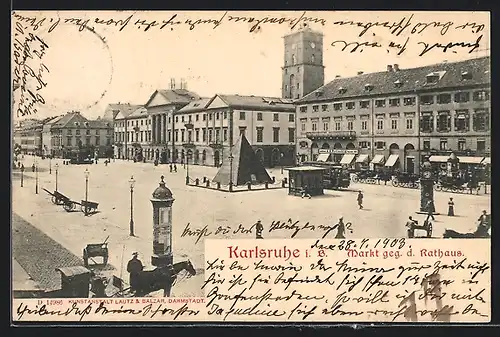 AK Karlsruhe i. B., Markt gegen das Rathaus mit Geschäft