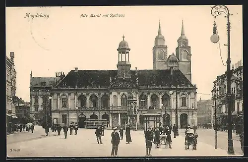 AK Magdeburg, Alter Markt mit Rathaus und Strassenbahn