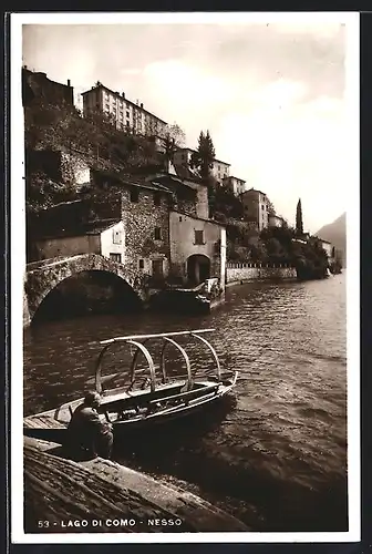 AK Nesso, Lago di Como, Ansicht vom Wasser aus