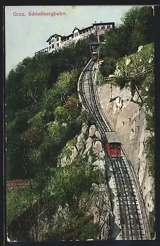 AK Graz, Schlossbergbahn-Waggons vor dem Bergrestaurant