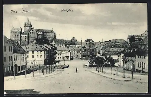 AK Diez a. Lahn, Strassenpartie am Marktplatz