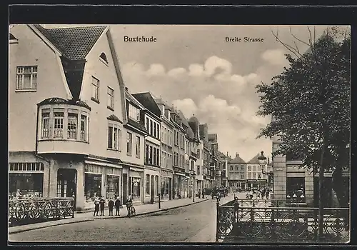 AK Buxtehude, Breite Strasse mit Geschäften