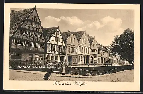 AK Buxtehude, Westfleth Strasse mit Fachwerkhäusern