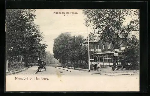 AK Hamburg-Niendorf, Pinnebergerstrasse mit Pferdewagen