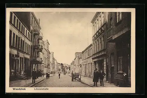 AK Hamburg-Wandsbek, Glaserei und Passanten in der Litzowstrasse