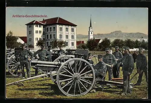 AK Frauenfeld, Artillerie-Geschützschule, Soldaten an der Kanone