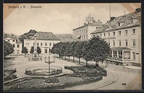 AK Arnsberg i. W., Neumarkt mit Hotel Husemann