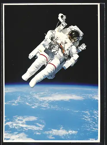 AK Astronaut utilizing the MMU