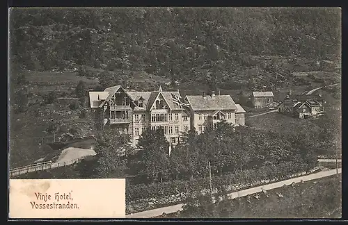 AK Vossestranden, Blick zum Vinje Hotel