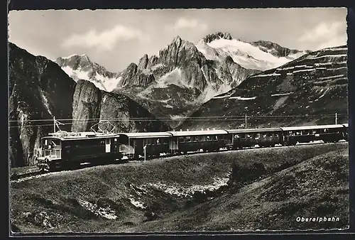 AK Oberalpbahn vor toller Bergkulisse