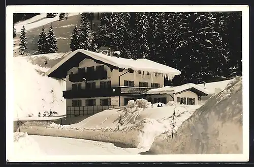 AK Riezlern /Kleines Walsertal, Ferienbergheim der Robert Bosch G. m. b. H. im Schnee