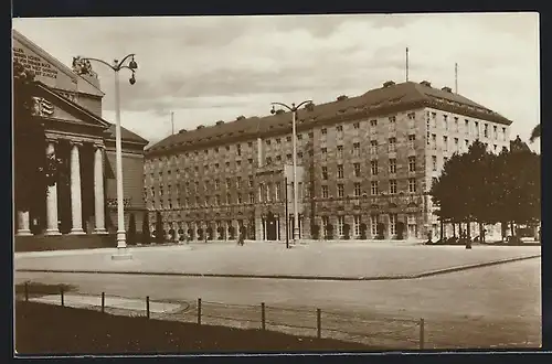 AK Duisburg, Stadttheater und Hotel Duisburger Hof