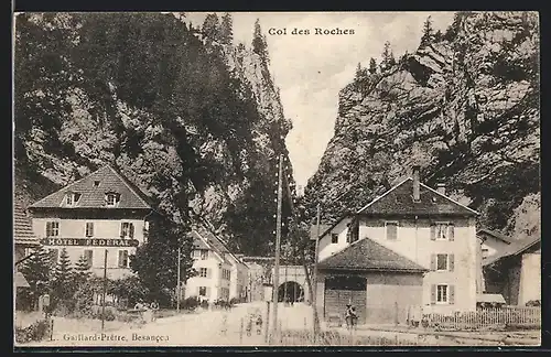 AK Col des Roches, Strassenpartie mit Hotel Fédéral