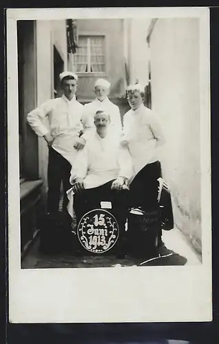 Foto-AK Bäcker mit Lehrlingen und Gesellen 1913