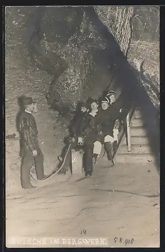 AK Berchtesgaden, Rutsche im Salzbergwerk