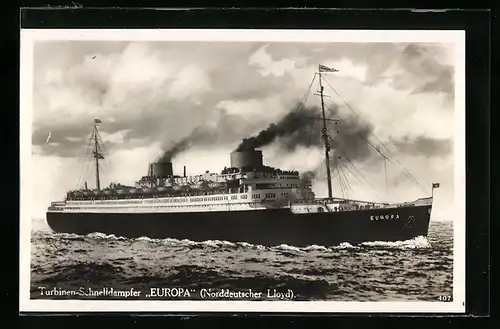 AK Turbinen-Schnelldampfer Europa auf hoher See