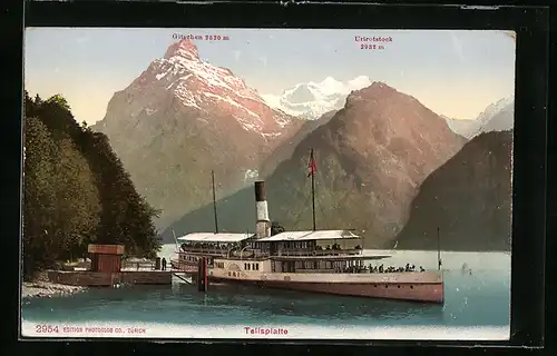 AK Tellsplatte, Binnenschiff  Uri  an einer Anlegestelle mit Gitschen und Urirostock